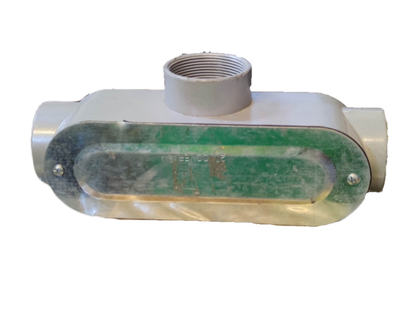 Local vendor conduit bodies threaded tee type electrical junction box with metal cover