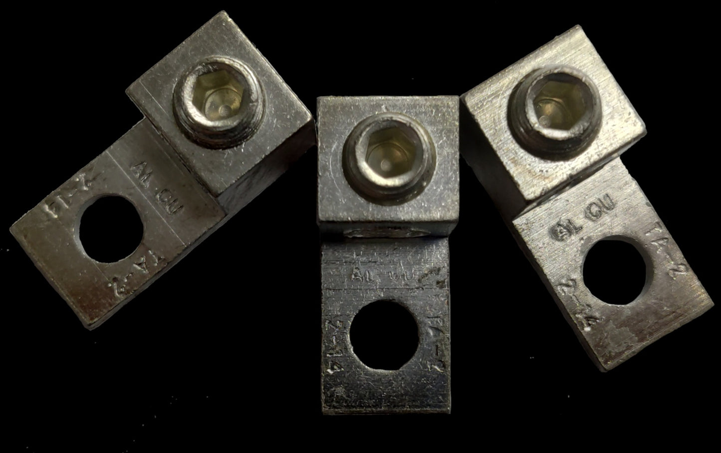 Grippes Mechanical Lugs 1 Hole - 30mm electrical connectors made of metal for wiring and circuitry