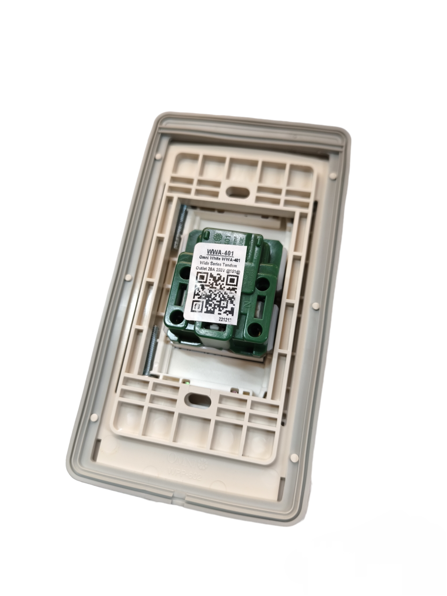 Omni Weatherproof Aircon Tandem Outlet 20A switch component with beige mounting frame