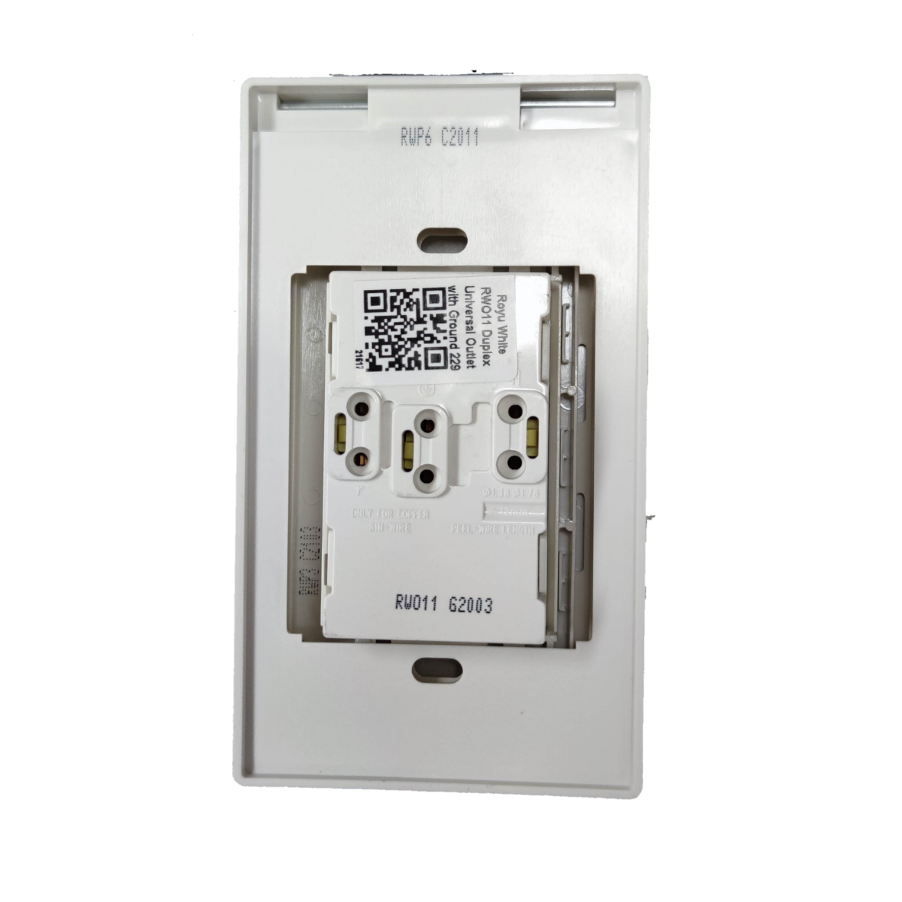 Royu Weatherproof Duplex Universal Outlet Wide Series white electrical power outlet with dual sockets