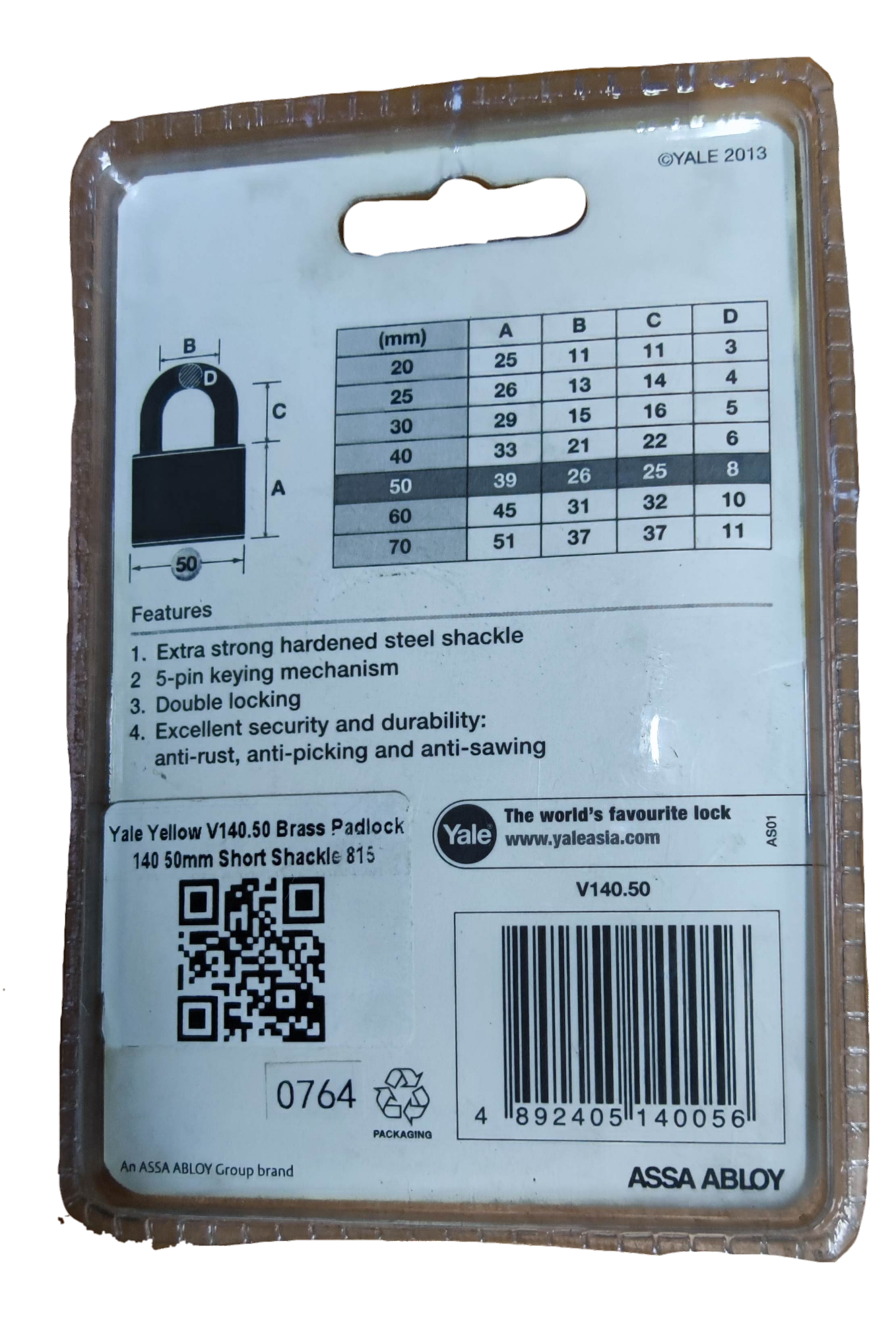 Yale Brass Padlock 140 with extra strong hardened steel shackle and 5-pin keying mechanism